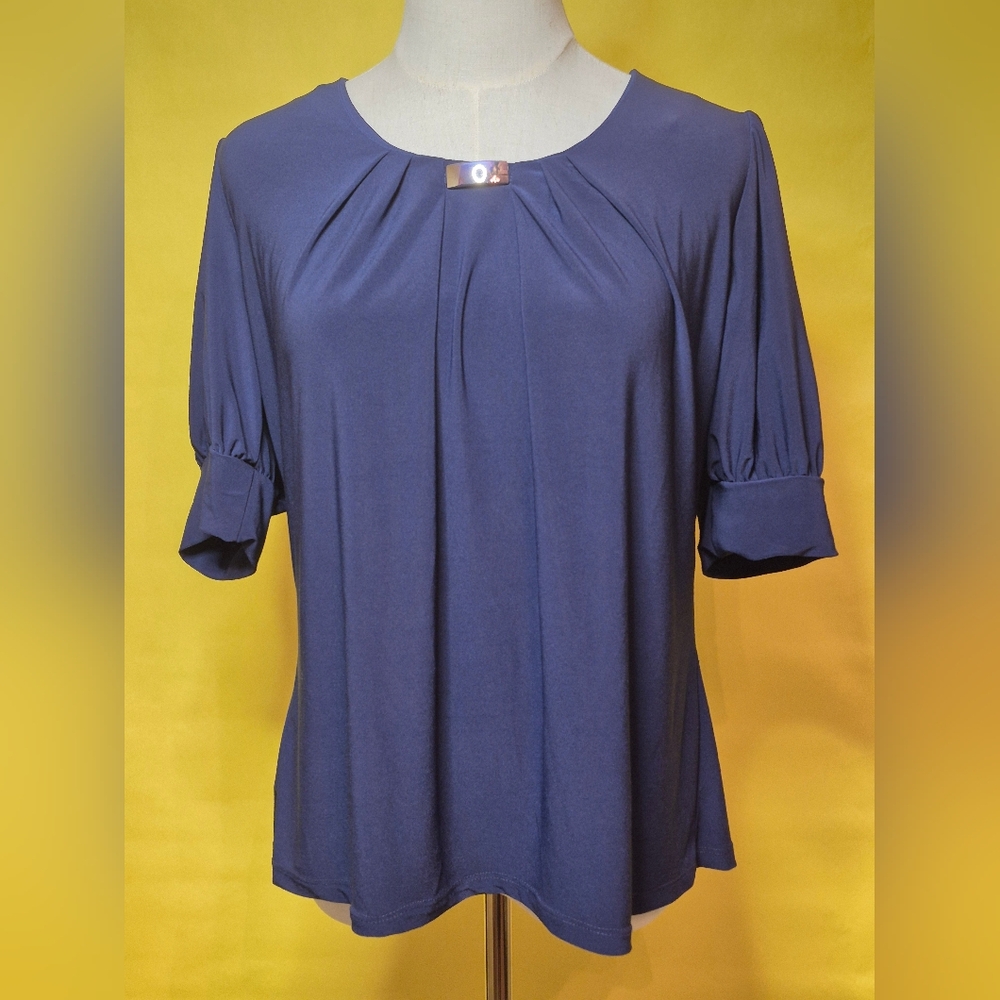 Linda Leal Elegant Blue Women's Top Medium